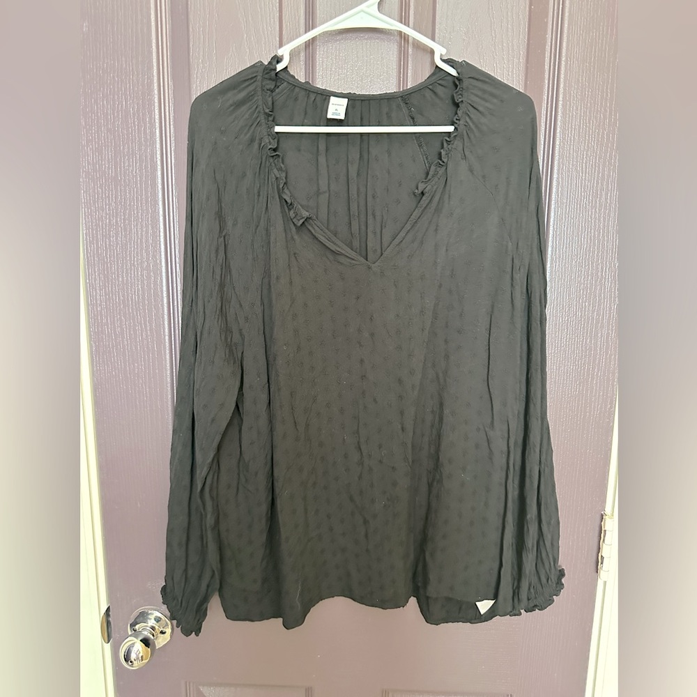 Old Navy long sleeve blouse Black ruffle neck elastic sleeve Size XL